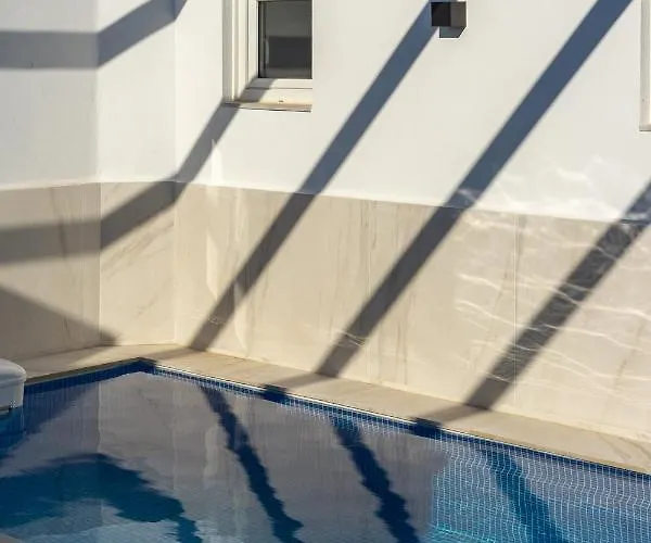 Rooftop In By Costarentals - Ref 59 *